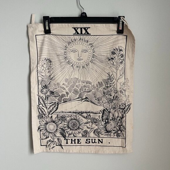 Urban Outfitters The Sun Tarot Card Tapestry Wall Art Decor - Picture 1 of 7